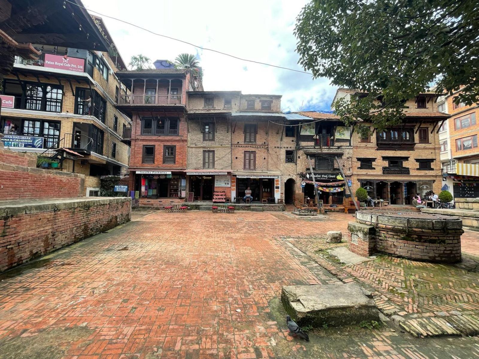 ホテル Patan Square - 2 Km From Patan Durbar Square エクステリア 写真